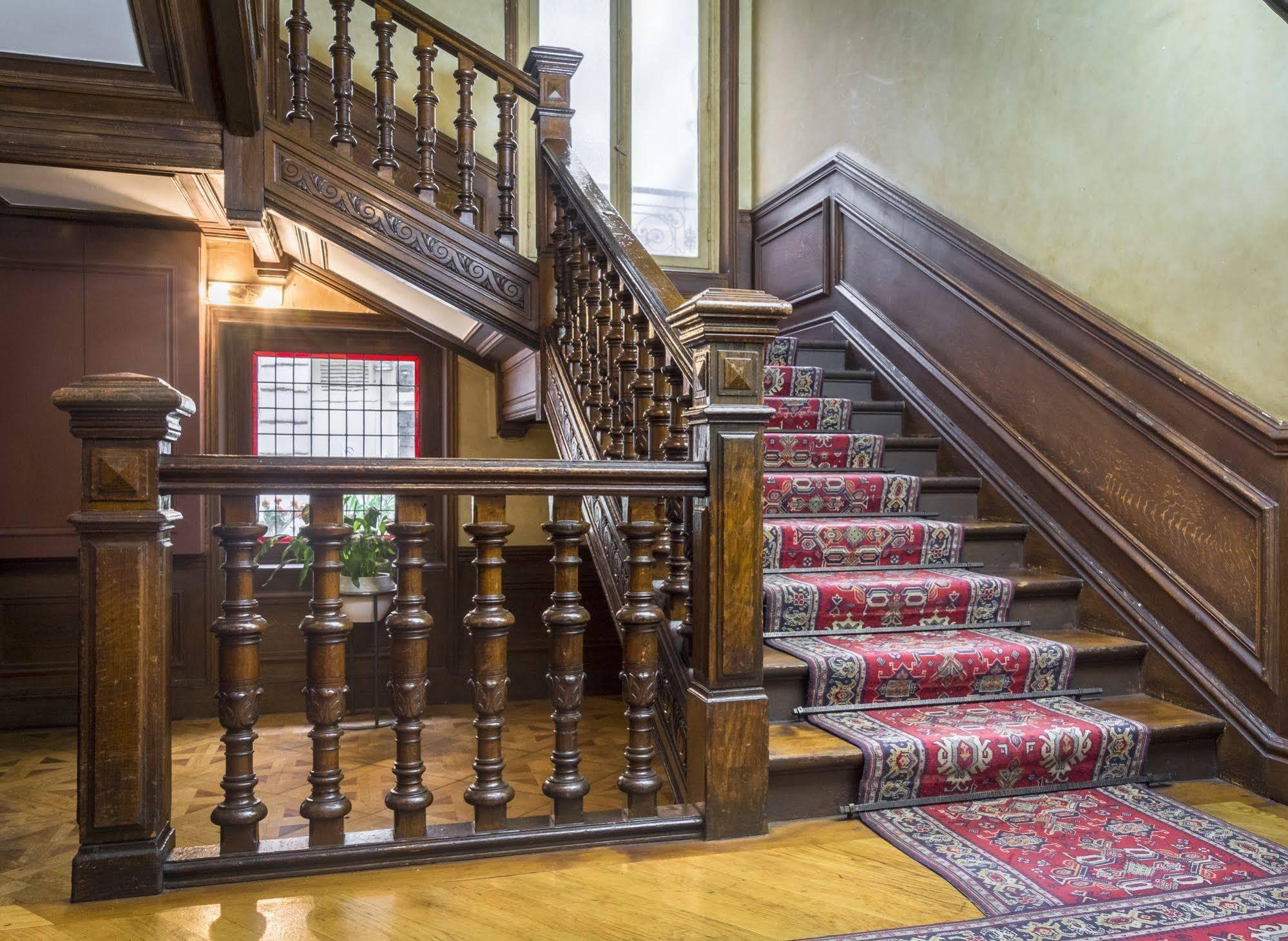 Hotel 33 Marbeuf Parijs Buitenkant foto