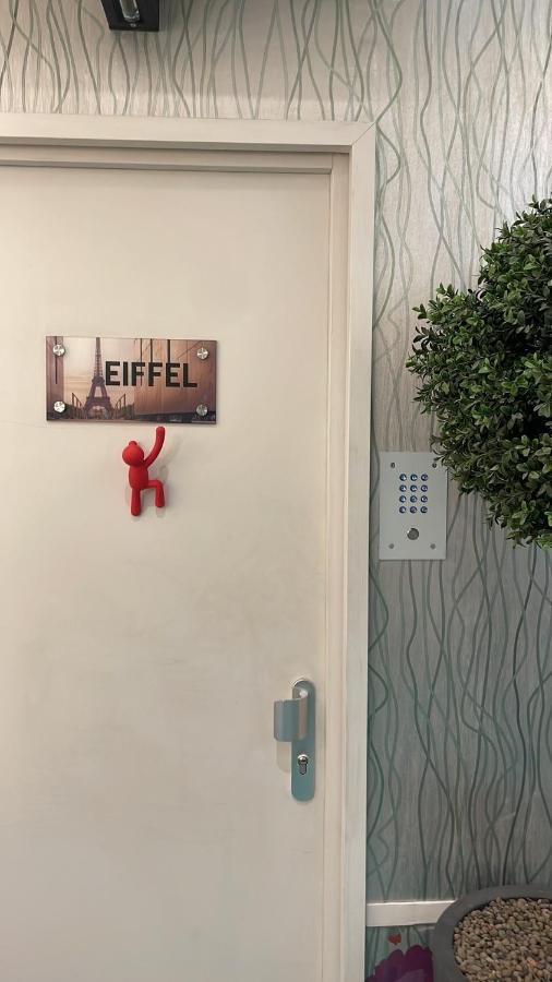Hotel 33 Marbeuf Parijs Buitenkant foto